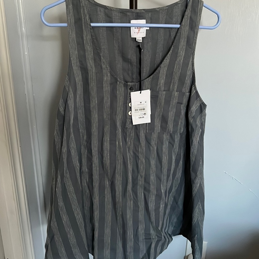 Women’s top Size M, New With tags